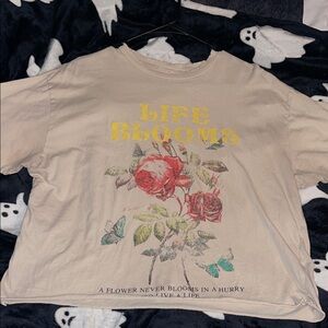 Urban nation graphic tee